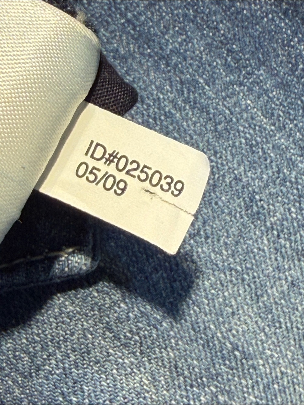 EXPRESS Y2K 2000’s Stella Low Rise Boot Cut Vintage Washed Denim Blue Jeans Sz 8 - Picture 16 of 16